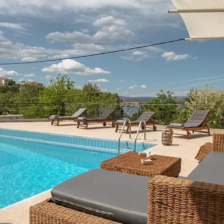 Διαμέρισμα Nisovillas Βόλος