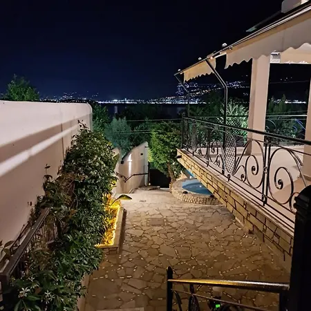 Apartment Nisovillas *