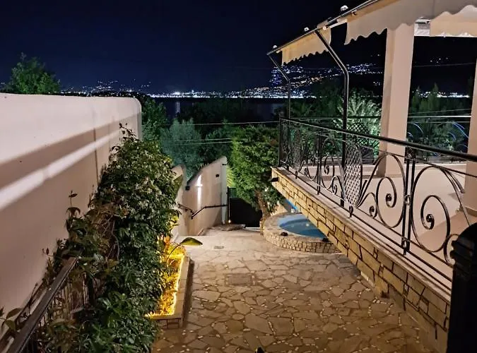 Διαμέρισμα Nisovillas *